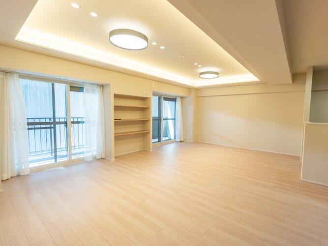 ほっと一息つけるような、安心できる空間です♪シンプルな内装は、ニーズが変わってもご活用頂けそうです。 ほっと一息つけるような、安心できる空間です♪シンプルな内装は、ニーズが変わってもご活用頂けそうです。