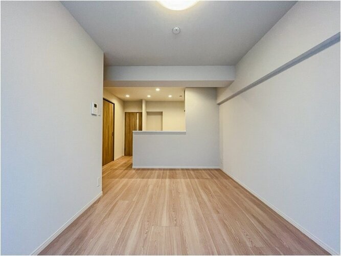 内装はシンプルに落ち着きのある空間にしています。ゆったりとしたひとときを過ごせそうです♪