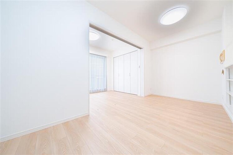 ゆったりくつろげる上質なリビングダイニングは、あなたの暮らしにより価値のある時間を演出してくれます。 ゆったりくつろげる上質なリビングダイニングは、あなたの暮らしにより価値のある時間を演出してくれます。