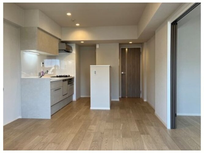 一人ひとりの理想の住まい。実現して頂くためにシンプルなデザインの空間に仕上げました。 一人ひとりの理想の住まい。実現して頂くためにシンプルなデザインの空間に仕上げました。