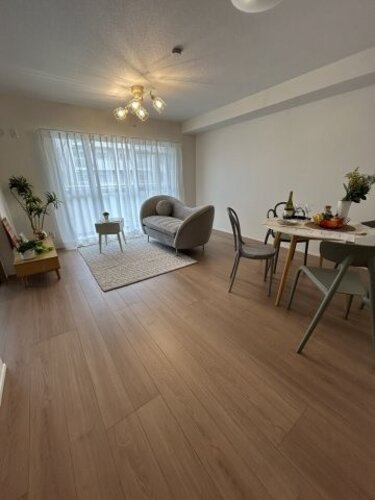 【居間・リビング】アミティ三郷早稲田6‐1‐2号棟 