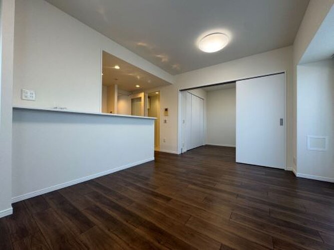 ゆったりくつろげる上質なリビングダイニングは、あなたの暮らしにより価値のある時間を演出してくれます。 ゆったりくつろげる上質なリビングダイニングは、あなたの暮らしにより価値のある時間を演出してくれます。