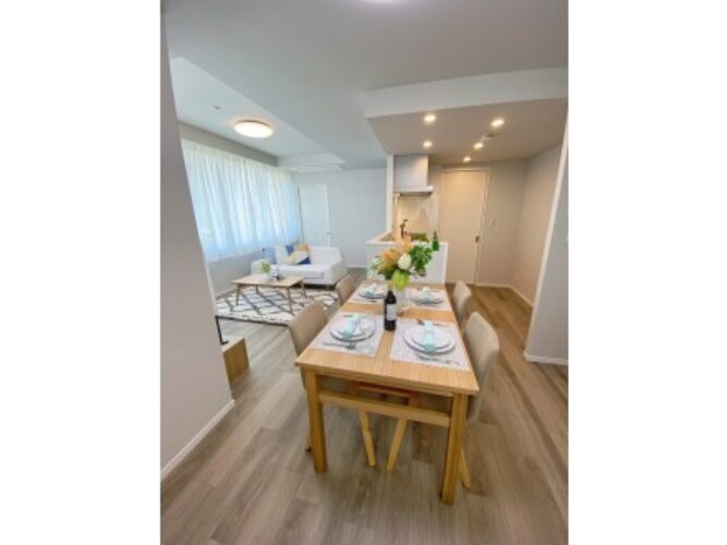 リビング・ダイニング:家具・調度品等は販売価格に含まれません。(2023年7月撮影) リビング・ダイニング:家具・調度品等は販売価格に含まれません。(2023年7月撮影)