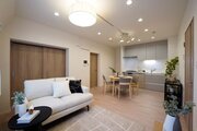 ゆったりくつろげる上質なリビングダイニングは、あなたの暮らしにより価値のある時間を演出してくれます。 ゆったりくつろげる上質なリビングダイニングは、あなたの暮らしにより価値のある時間を演出してくれます。