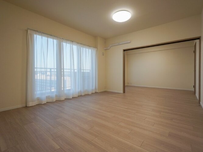 ゆったりくつろげる上質なリビングダイニングは、あなたの暮らしにより価値のある時間を演出してくれます。 ゆったりくつろげる上質なリビングダイニングは、あなたの暮らしにより価値のある時間を演出してくれます。