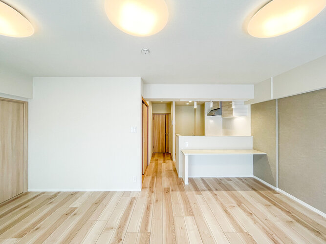 LDK隣の洋室1と併せると20帖を超えるお部屋にできます! LDK隣の洋室1と併せると20帖を超えるお部屋にできます!