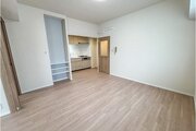 内装はシンプルに落ち着きのある空間にしています。ゆったりとしたひとときを過ごせそうです♪ 内装はシンプルに落ち着きのある空間にしています。ゆったりとしたひとときを過ごせそうです♪