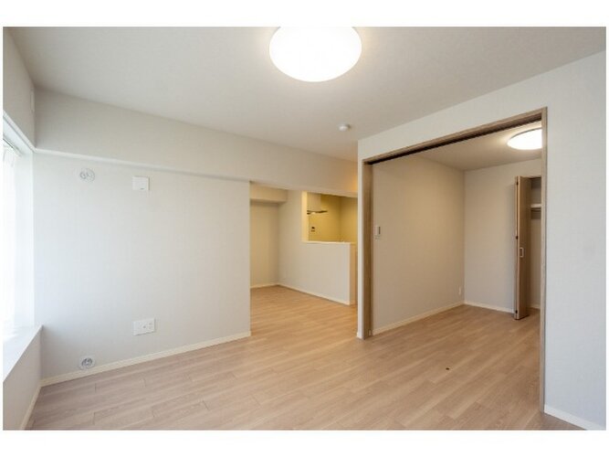 一人ひとりの理想の住まい。実現して頂くためにシンプルなデザインの空間に仕上げました。 一人ひとりの理想の住まい。実現して頂くためにシンプルなデザインの空間に仕上げました。