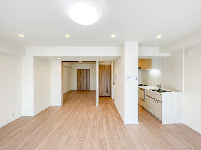 ゆったりくつろげる上質なリビングダイニングは、あなたの暮らしにより価値のある時間を演出してくれます。 ゆったりくつろげる上質なリビングダイニングは、あなたの暮らしにより価値のある時間を演出してくれます。