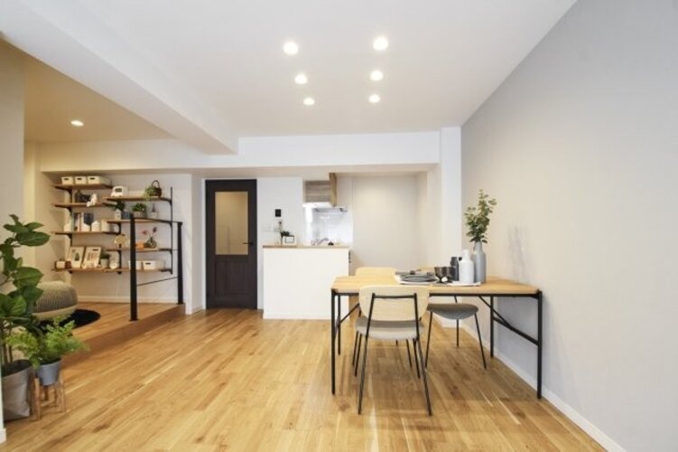 【居間・リビング】カーサ三鷹 【居間・リビング】カーサ三鷹