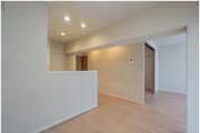 ほっと一息つけるような、安心できる空間です♪シンプルな内装は、ニーズが変わってもご活用頂けそうです。 ほっと一息つけるような、安心できる空間です♪シンプルな内装は、ニーズが変わってもご活用頂けそうです。
