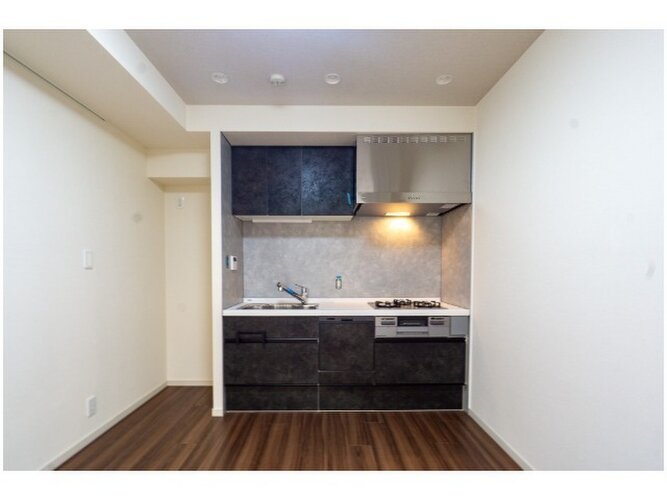 内装はシンプルに落ち着きのある空間にしています。ゆったりとしたひとときを過ごせそうです♪