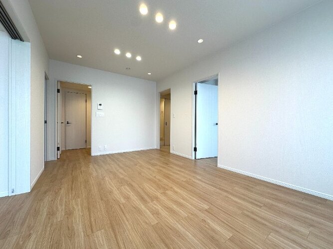 爽やかな風がそよぐ光に溢れた空間。清々しい気持ちになるお部屋です。