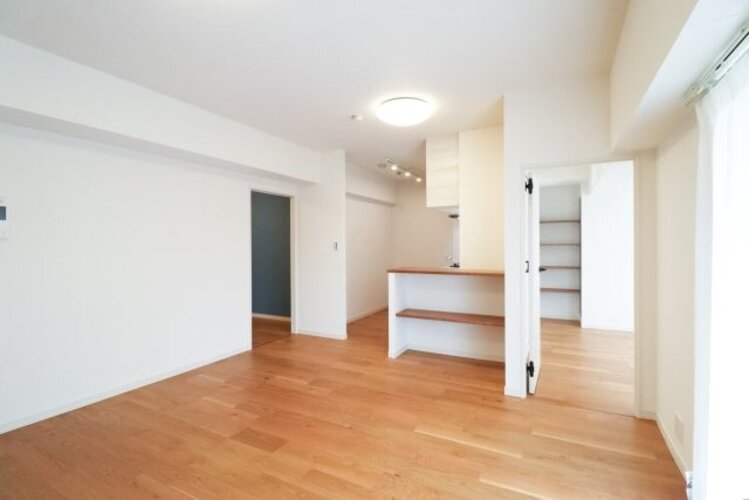 【居間・リビング】ビッグヴァン大倉山 【居間・リビング】ビッグヴァン大倉山