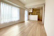 二面採光の明るいＬＤＫ　約13.4帖