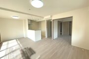 爽やかな風がそよぐ光に溢れた空間。清々しい気持ちになるお部屋です。