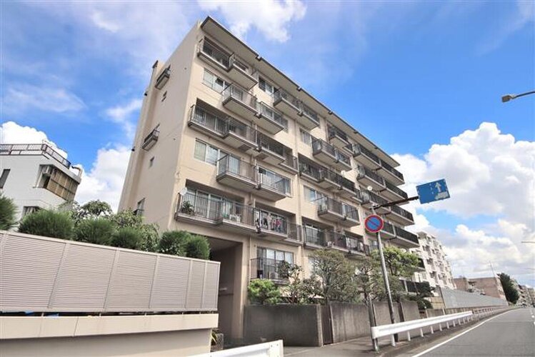 東急田園都市線「鷺沼」駅より徒歩6分 東急田園都市線「鷺沼」駅より徒歩6分