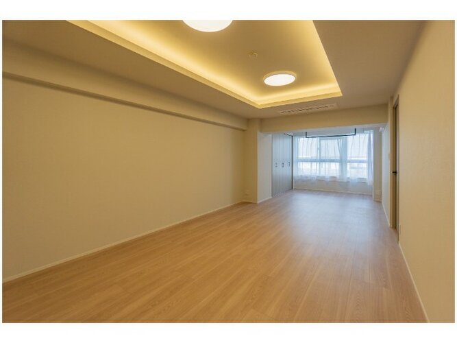 爽やかな風がそよぐ光に溢れた空間。清々しい気持ちになるお部屋です。