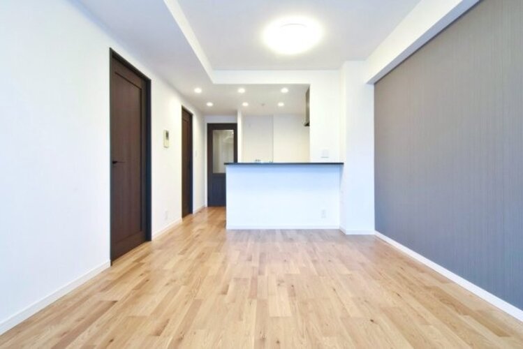 【居間・リビング】ナイスエスアリーナ横濱上大岡 【居間・リビング】ナイスエスアリーナ横濱上大岡