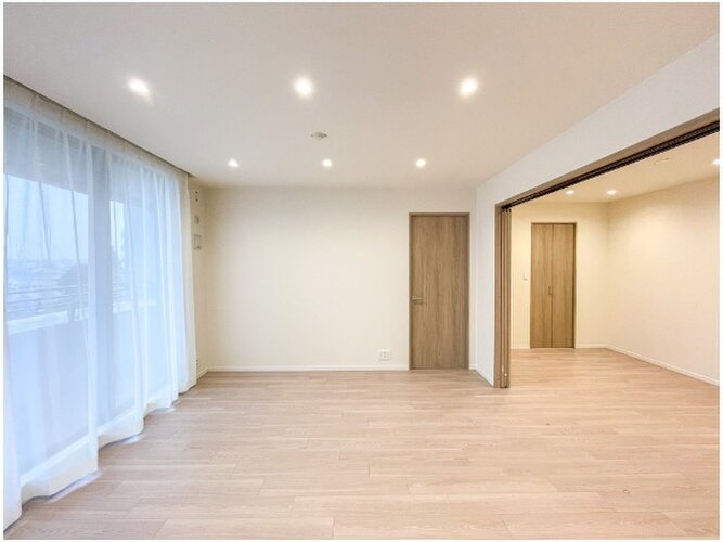 ゆったりくつろげる上質なリビングダイニングは、あなたの暮らしにより価値のある時間を演出してくれます。 ゆったりくつろげる上質なリビングダイニングは、あなたの暮らしにより価値のある時間を演出してくれます。