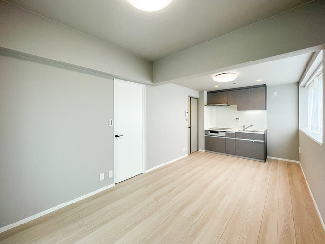 ゆったりくつろげる上質なリビングダイニングは、あなたの暮らしにより価値のある時間を演出してくれます。 ゆったりくつろげる上質なリビングダイニングは、あなたの暮らしにより価値のある時間を演出してくれます。