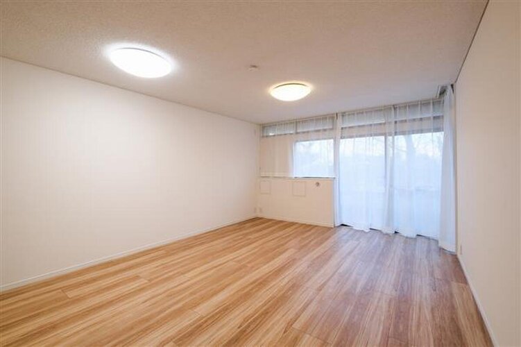 約16.1帖の広々としたリビングです。 約16.1帖の広々としたリビングです。