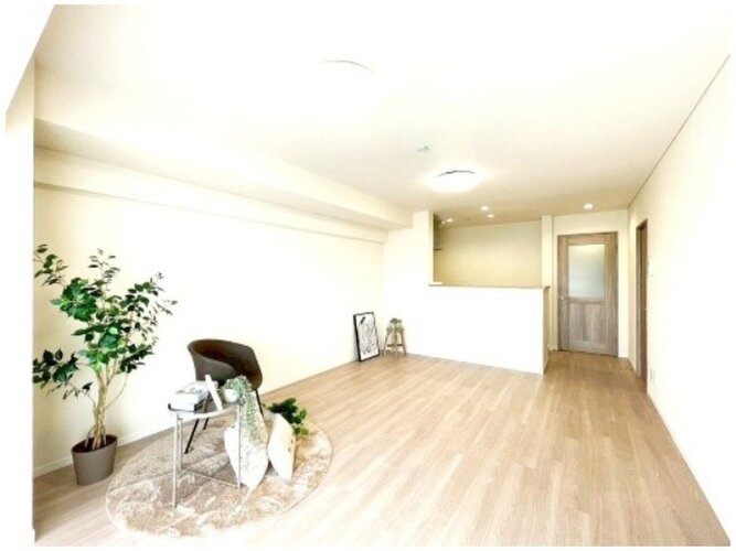 内装はシンプルに落ち着きのある空間にしています。ゆったりとしたひとときを過ごせそうです♪