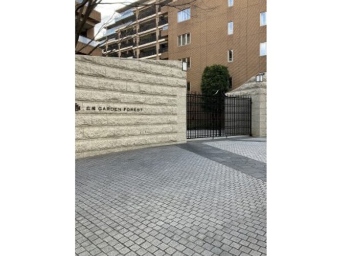 エントランス:グランドゲート(2023年3月撮影) エントランス:グランドゲート(2023年3月撮影)