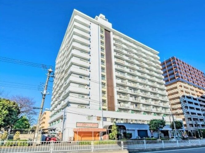 「鮫洲」駅まで徒歩6分。都市機能の利便性を感じられる立地に建つマンションです。 「鮫洲」駅まで徒歩6分。都市機能の利便性を感じられる立地に建つマンションです。