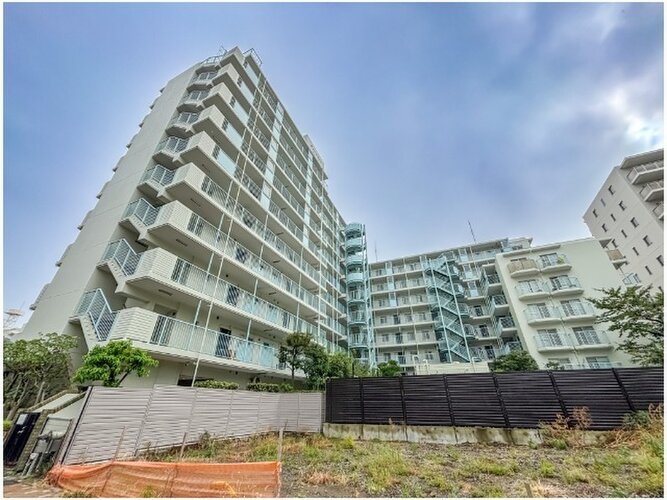 時の流れに色あせることのない瀟洒な外観。朝晩、1年365日、様々な表情を見せます。