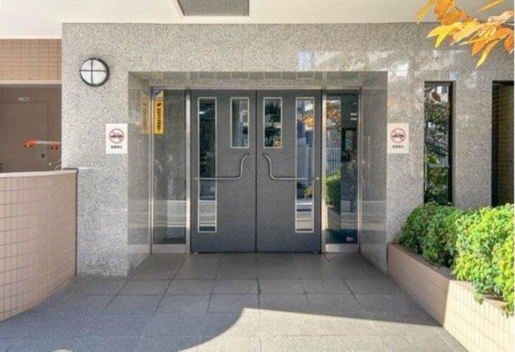 エントランス エントランス