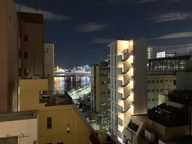 バルコニー バルコニー