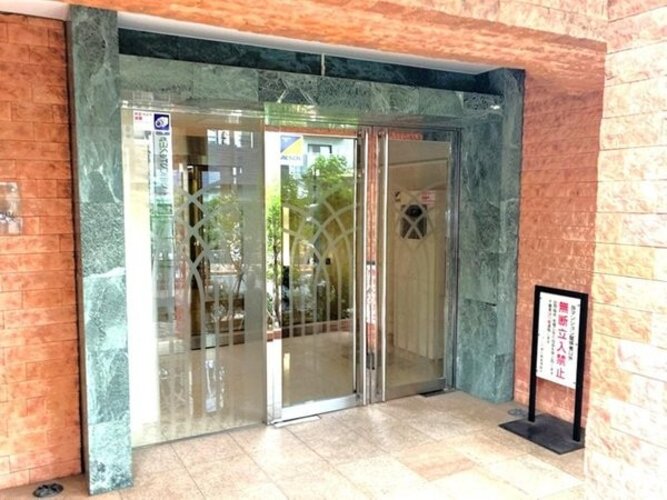 エントランス エントランス