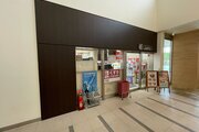 コンビニエンスストア　24時間営業(マンション内)