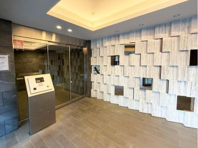 エントランス エントランス