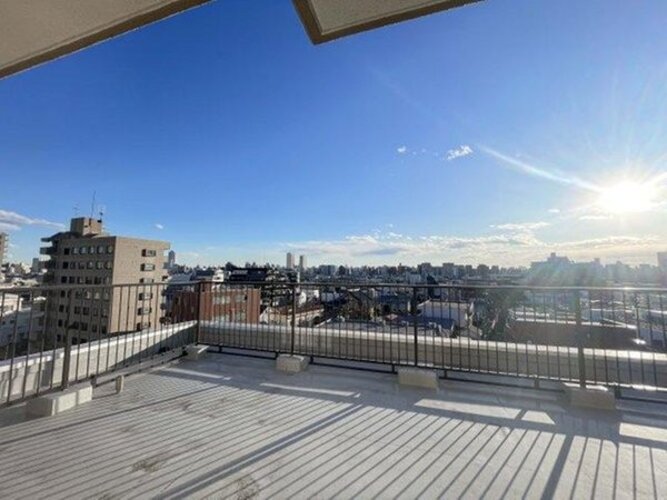 バルコニー バルコニー