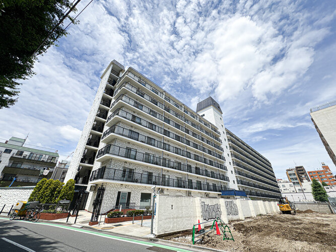 幡ヶ谷駅まで徒歩数分!幡ヶ谷のランドマークマンション! 幡ヶ谷駅まで徒歩数分!幡ヶ谷のランドマークマンション!