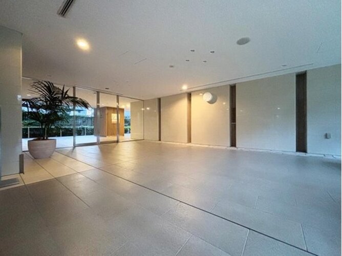 エントランス エントランス