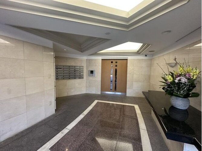 エントランス エントランス