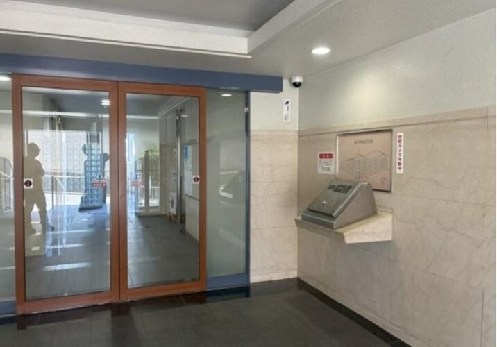 エントランス エントランス