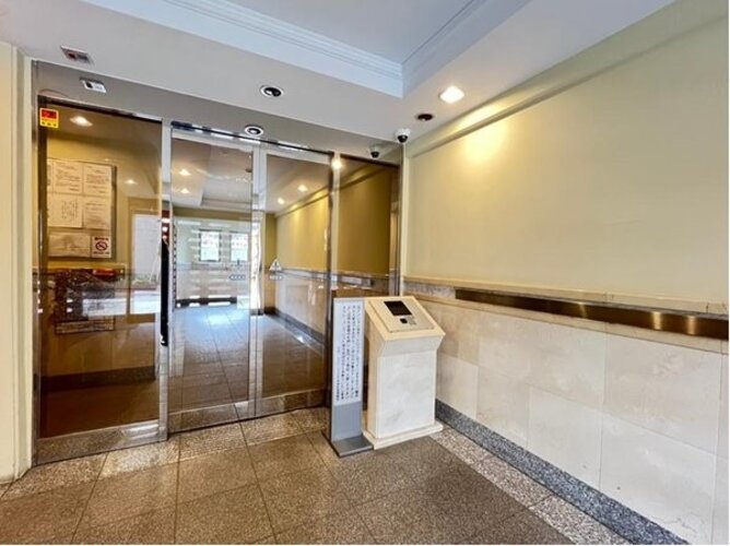 エントランス エントランス