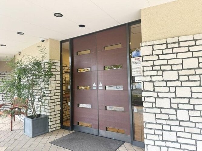 エントランス エントランス