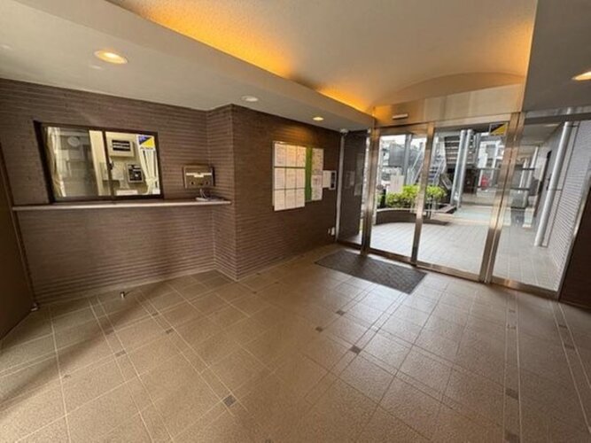 エントランス エントランス