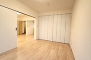 洋室②　約6.6帖