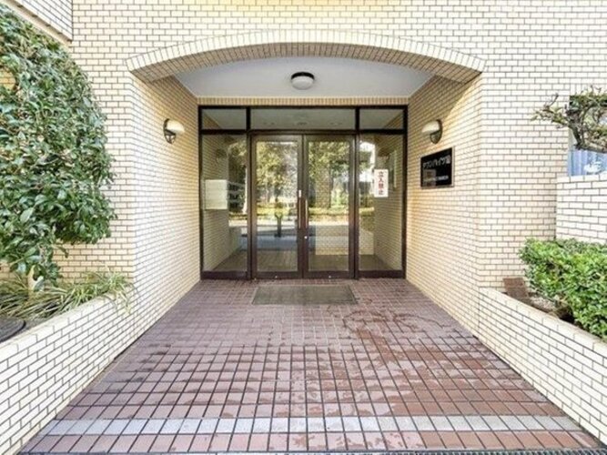 エントランス エントランス