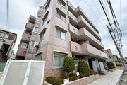 南北向きの両面バルコニー!マンション前に「八百免公園」有! 南北向きの両面バルコニー!マンション前に「八百免公園」有!