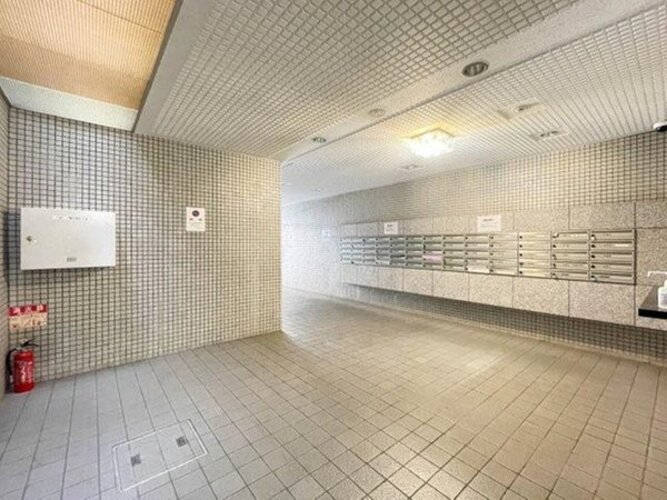 エントランス エントランス