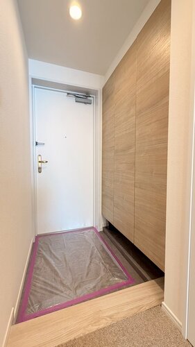 玄関　＊トールタイプの大容量下足入れつき＊