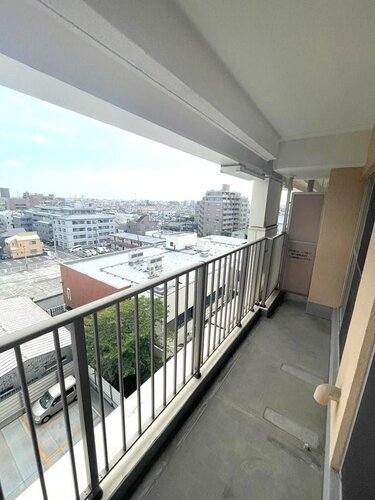 バルコニー バルコニー