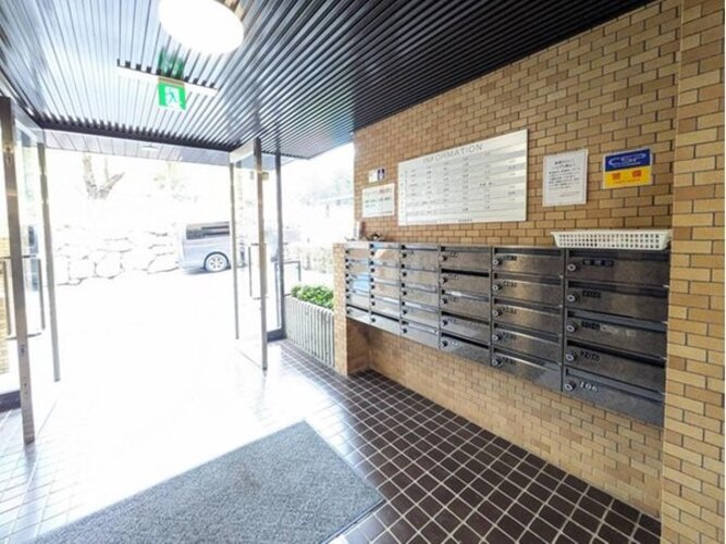 エントランス エントランス